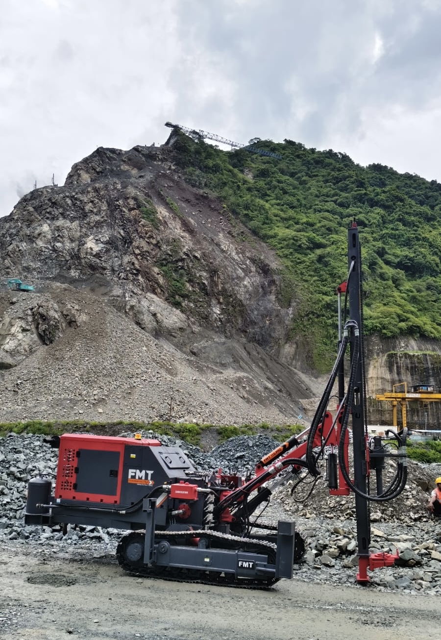 FMT 115 PRO Crawler Drill